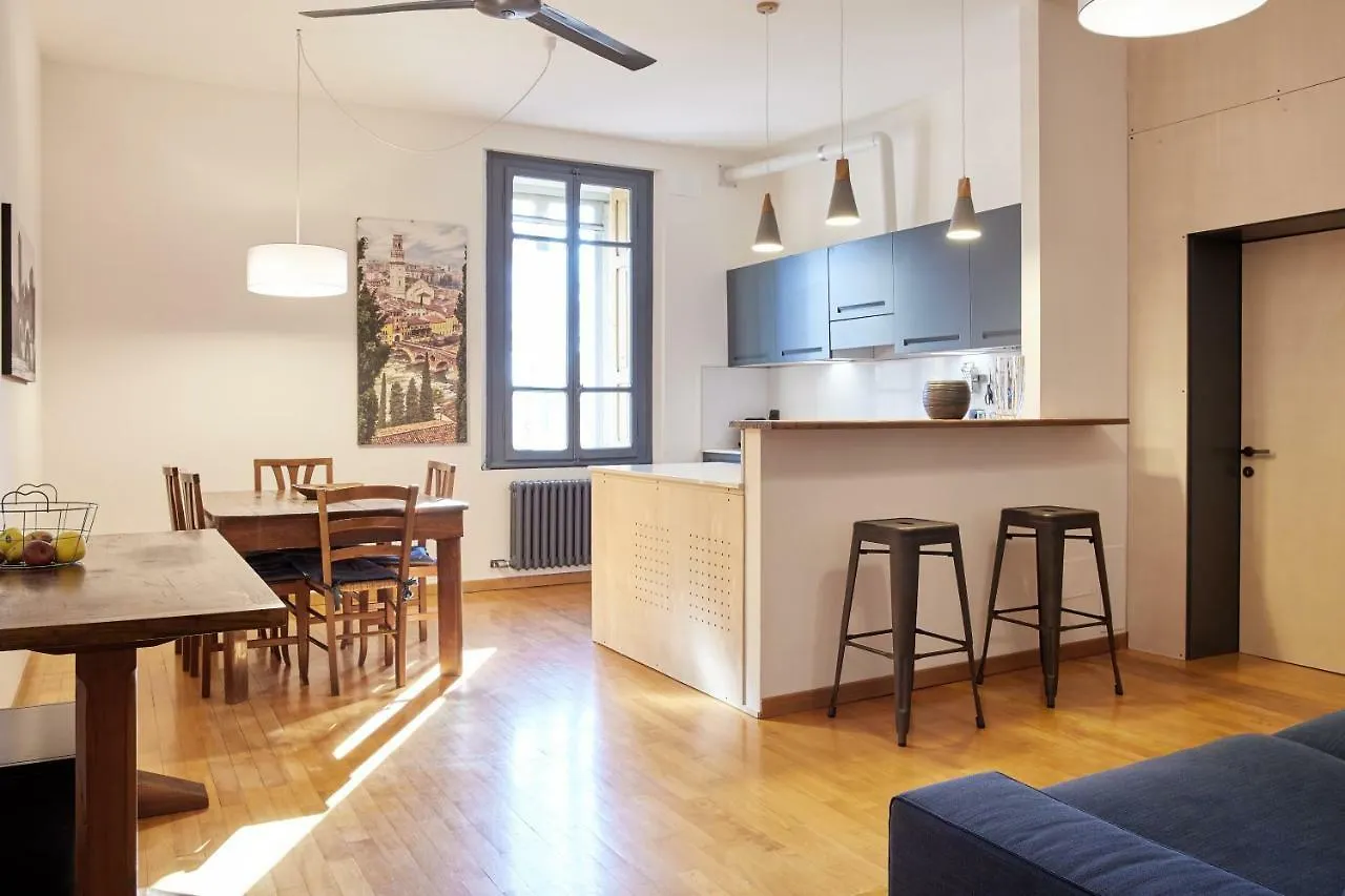 Casa All\'Universita Di Verona - Verona Apartments contacts